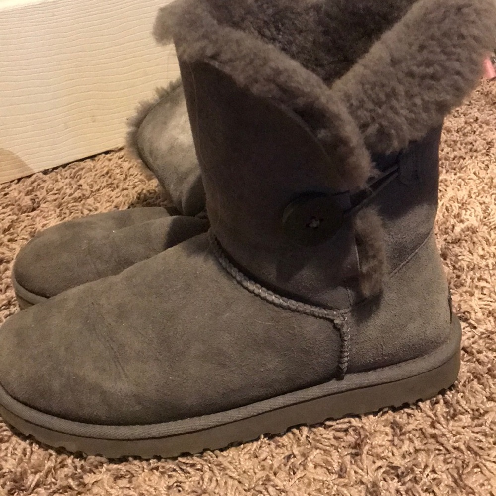 Grey Bailey Button Uggs